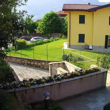 Orchidea Apartment *